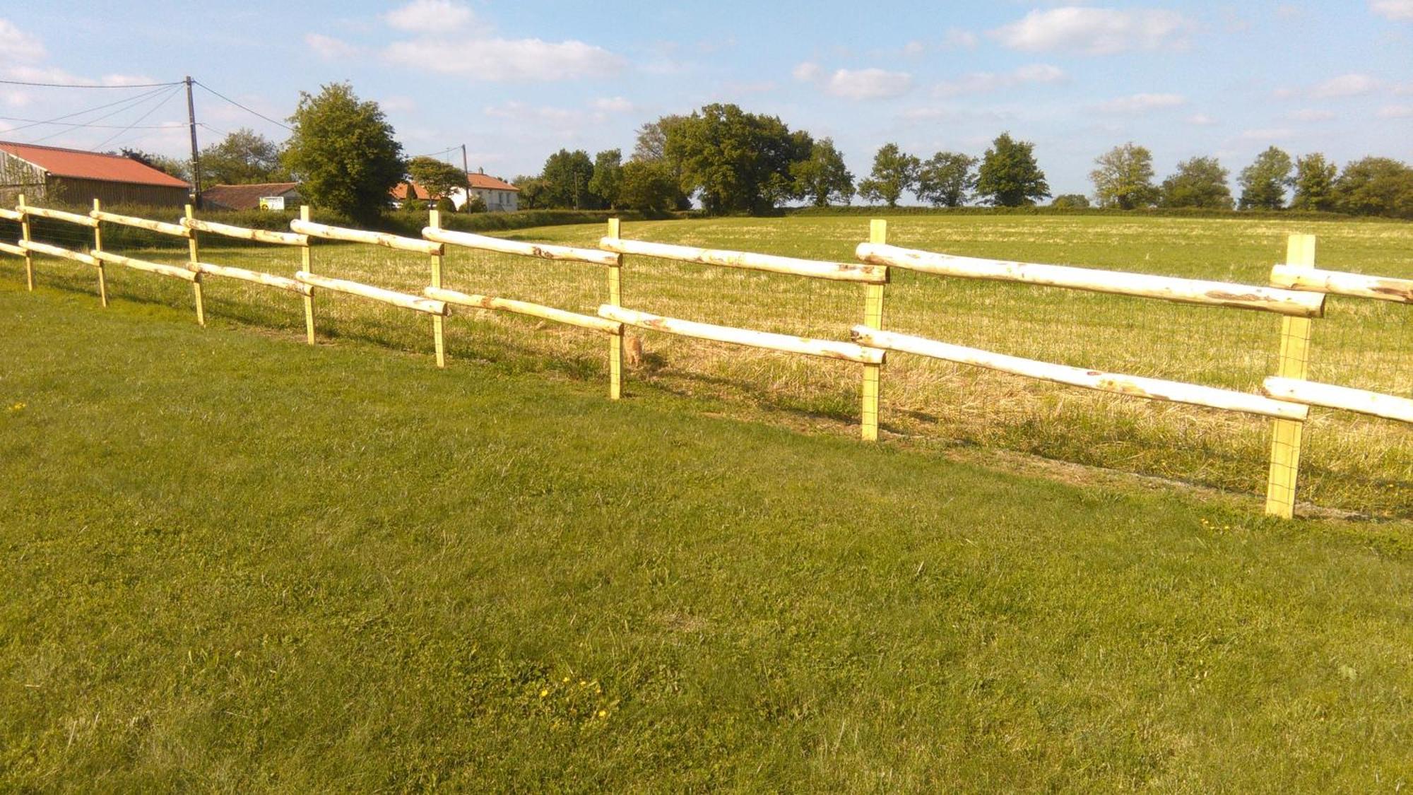 Gite De L'Ivronniere La Ronde  Buitenkant foto